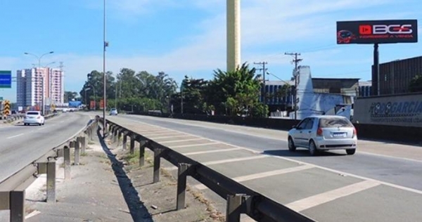 Paineis já foram instalados nas principais rodovias de acesso à cidade de São Paulo (Crédito: Divulgação)