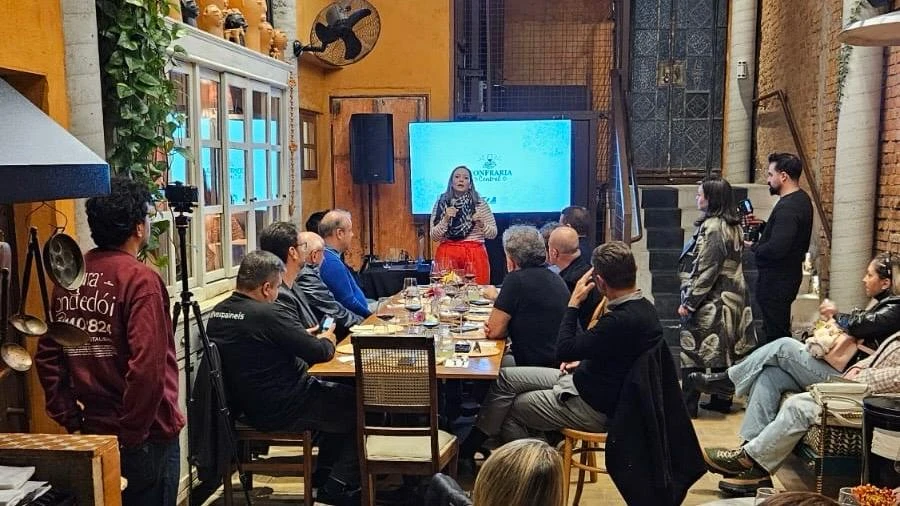 Confraria Central promove troca de experiências com Ana Vigatto, supervisora de Mídia da Claro regional pela Talent