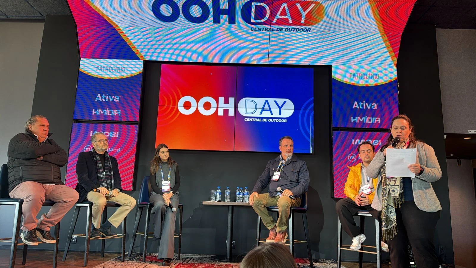 OOH Day em Porto Alegre debate mídia regenerativa e o futuro da mídia exterior nas cidades