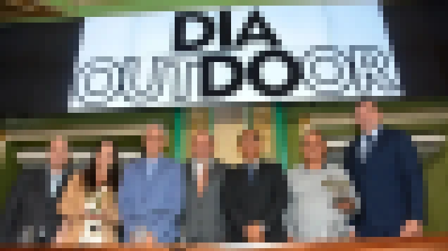 Comunicador Mário Kértesz e sambistas da Bahia são homenageados no Dia do Outdoor